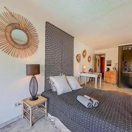 Le Soupir Des Palmiers. Ideal Couple, Piscine, Apartment La Grande-Motte