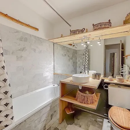 Apartment Le Soupir Des Palmiers. Ideal Couple, Piscine, *