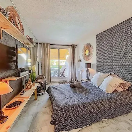 Le Soupir Des Palmiers. Ideal Couple, Piscine, Apartment La Grande-Motte