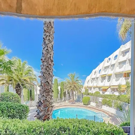 Apartment Le Soupir Des Palmiers. Ideal Couple, Piscine,